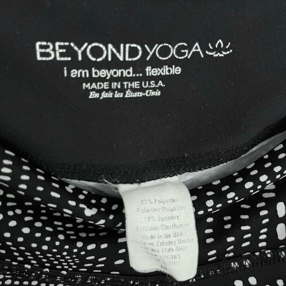 Beyond Yoga Women’s Black and White Swirl Dots Pattern Size‎ Medium - Picture 6 of 6